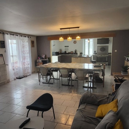  Annonces CAYENNE : House | SAINT-LAURS (79160) | 210 m2 | 167 500 € 