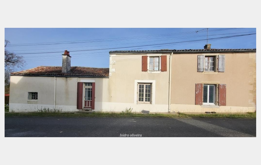 Annonces CAYENNE : Maison / Villa | SAINT-HILAIRE-DES-LOGES (85240) | 200 m2 | 65 000 € 