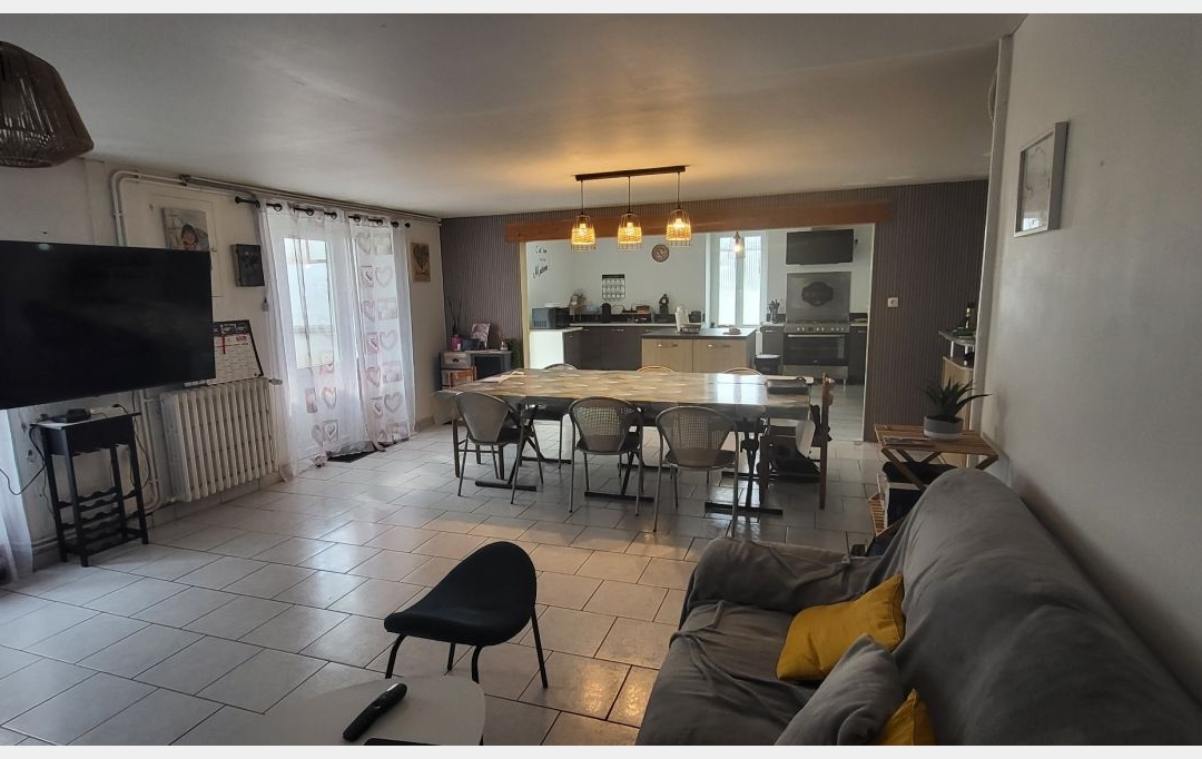 Annonces CAYENNE : House | SAINT-LAURS (79160) | 210 m2 | 167 500 € 