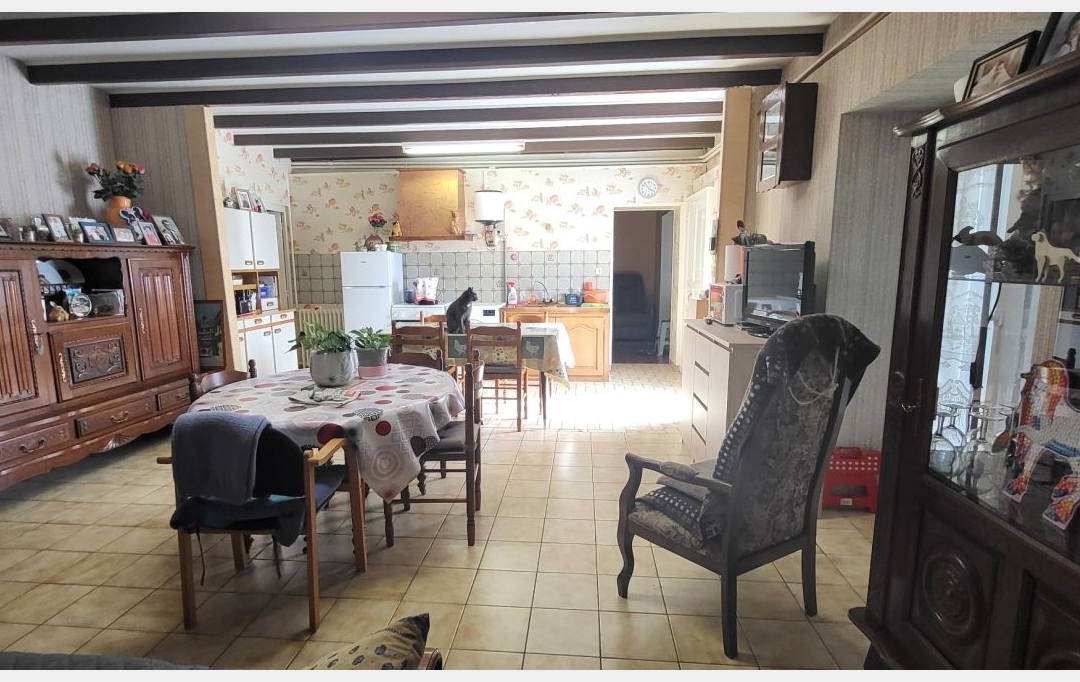 Annonces CAYENNE : Maison / Villa | SAINT-HILAIRE-DES-LOGES (85240) | 70 m2 | 108 000 € 